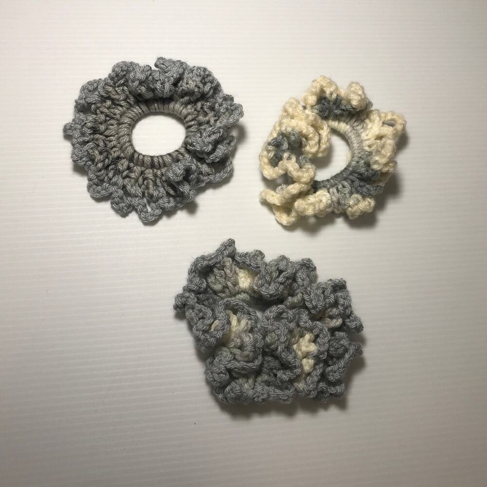 NWT Gray Cream Handmade Crocheted Hair Scrunchie Set of 3